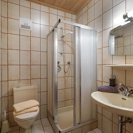 Appartementhaus Talwinkel בית כפרי *